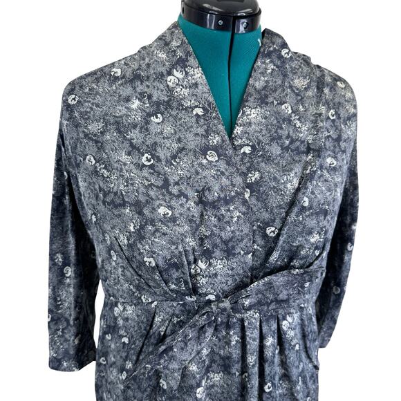 Vintage 1980s Plus Size Blue Floral Brocade Dress with Bow Detail – Size 22 - Picture 8 of 16